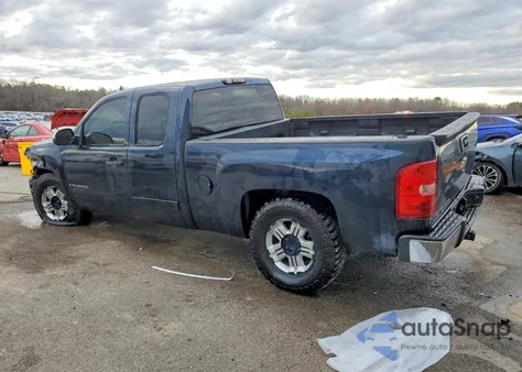 2008 Chevrolet Silverado K1500 z USA, uszkodzony, nr VIN 1GCEK19C68Z308526
